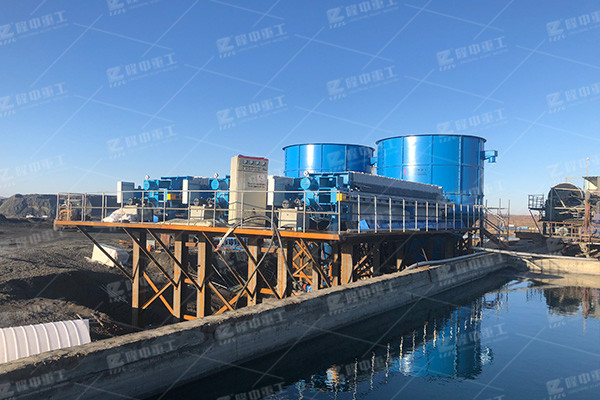廂式壓濾機(jī)強(qiáng)度高，適合于處理細(xì)顆粒